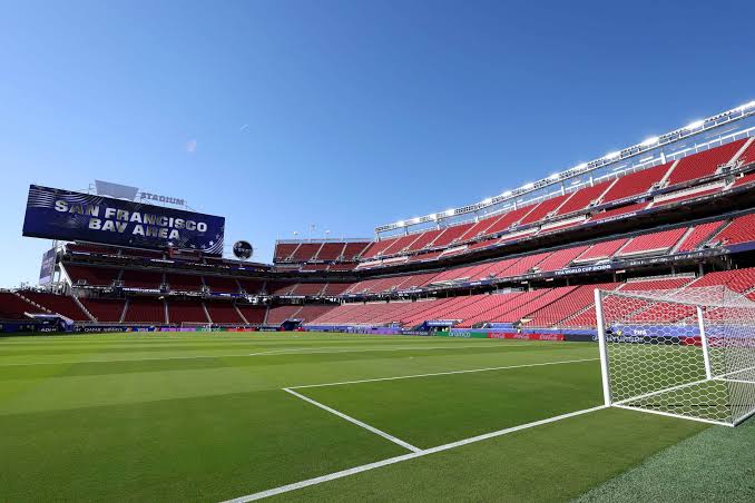 Watching Football In The Biggest World Cup Stadiums Of All Time